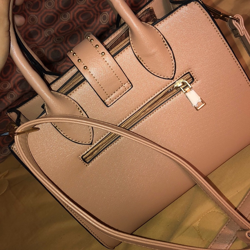 Pink Purse - Picture 2 of 3